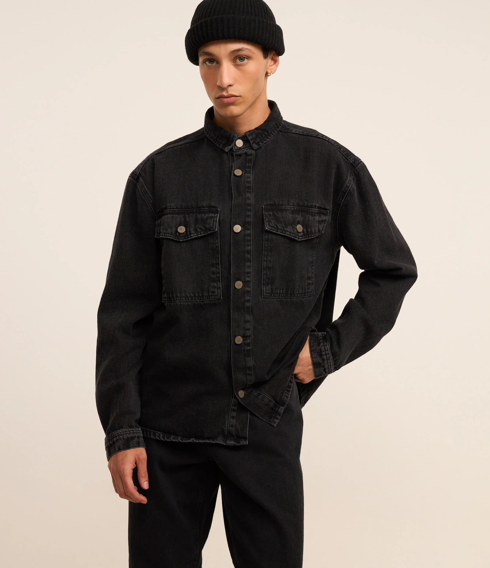 Camisa Oversized Boxy em Jeans com Efeito Marmorizado Preto 1