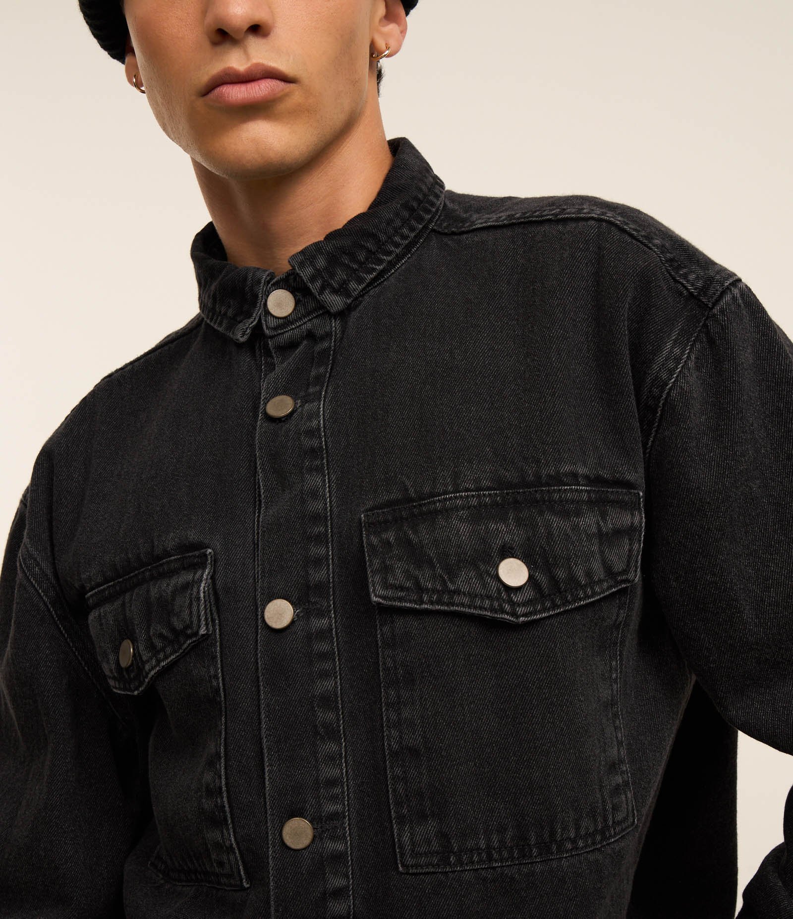 Camisa Oversized Boxy em Jeans com Efeito Marmorizado Preto 4