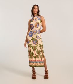 Vestido Evasê New Midi em Ribana com Golinha Alta e Estampa Tropical