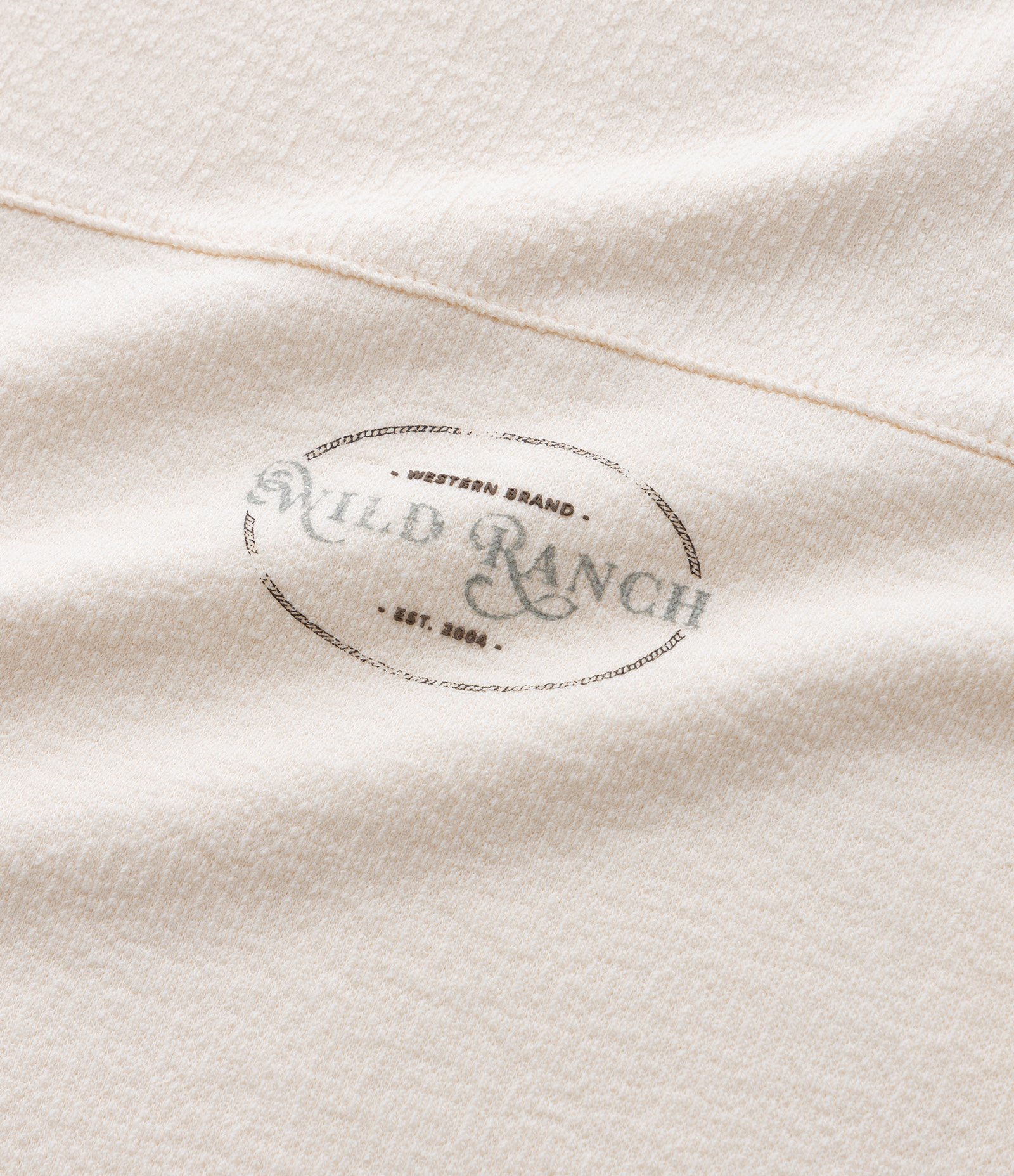 Camiseta Infantil com Textura Atoalhada e Estampa no Peito - Tam 5 a 14 Anos Bege 4