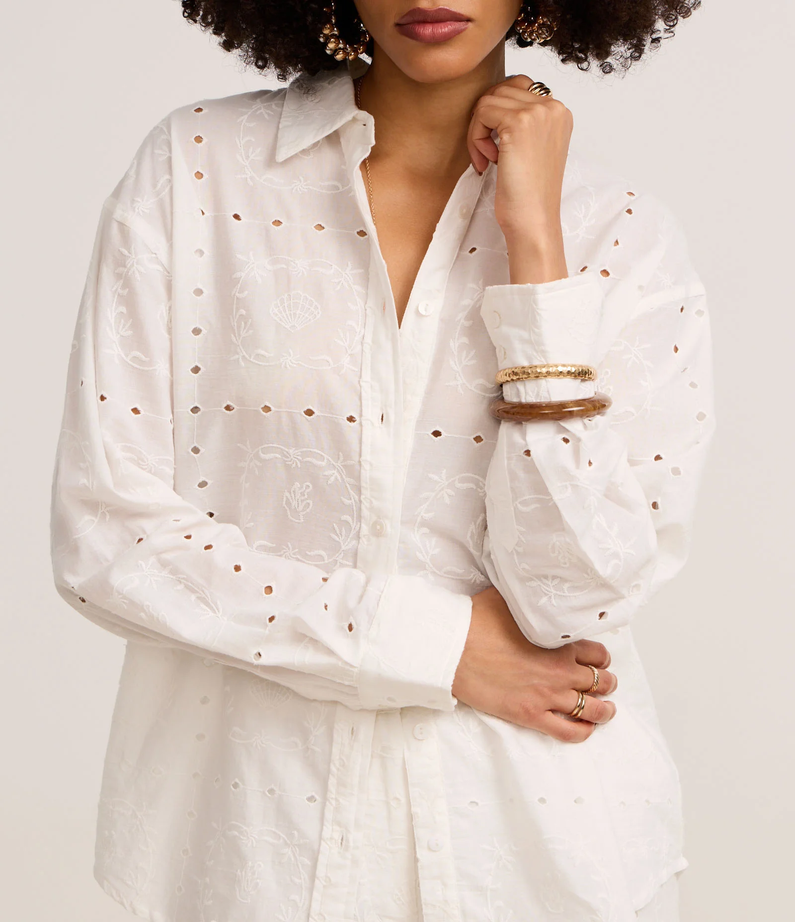 Camisa em Cambraia com Bordados e Vazados Off White 4