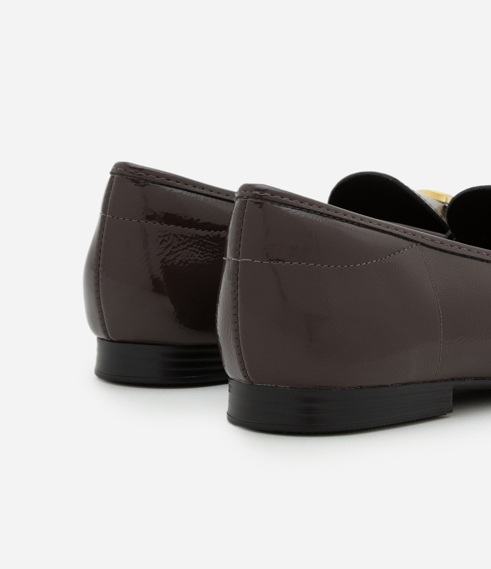 Sapato Loafer em PU com Detalhe de Corrente em Metal Marrom 3