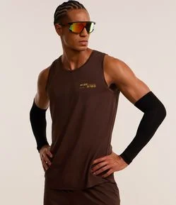 Regata Esportiva Regular com Tecnologia Dry e Estampa Lettering