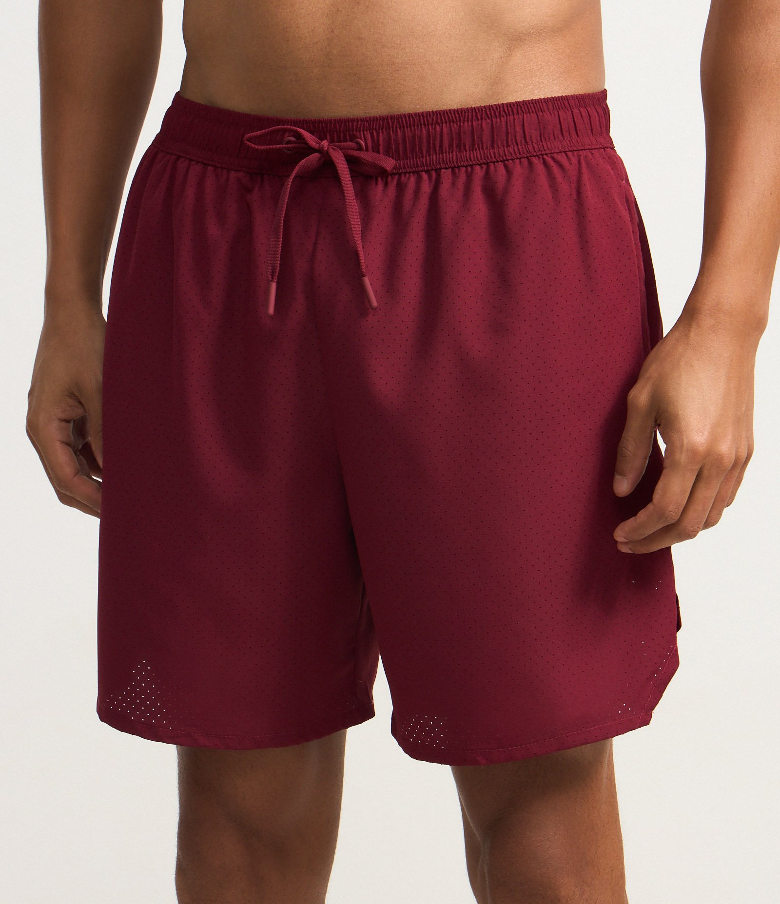 Bermuda Esportiva com Textura Furadinha Vermelho 2