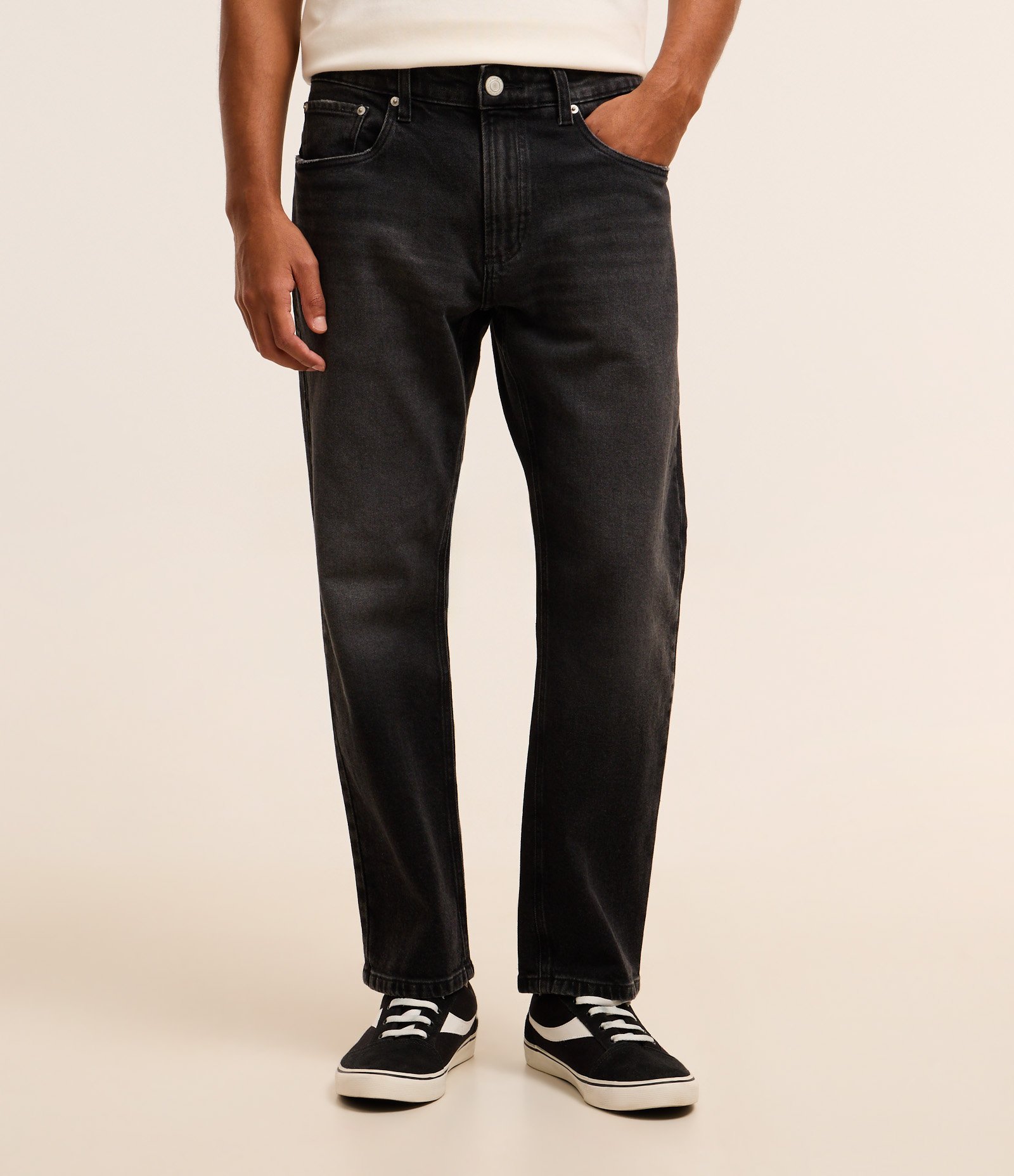 Calça Slim Cropped em Jeans Preto 2