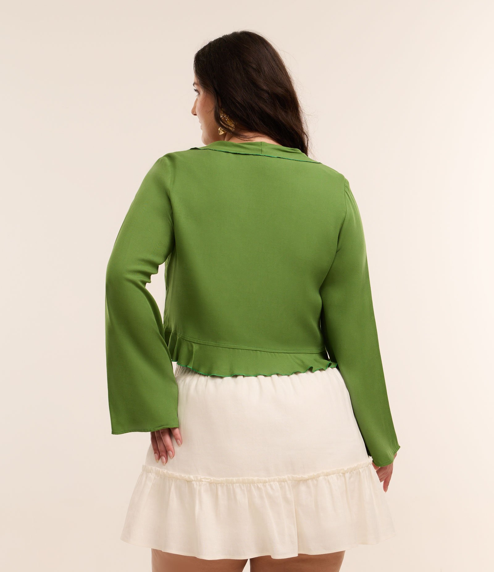 Blusa com Amarração Babados e Manga Sino Curve & Plus Size Verde 3