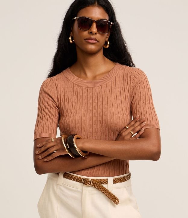 Blusa em Tricô Leve com Texturas