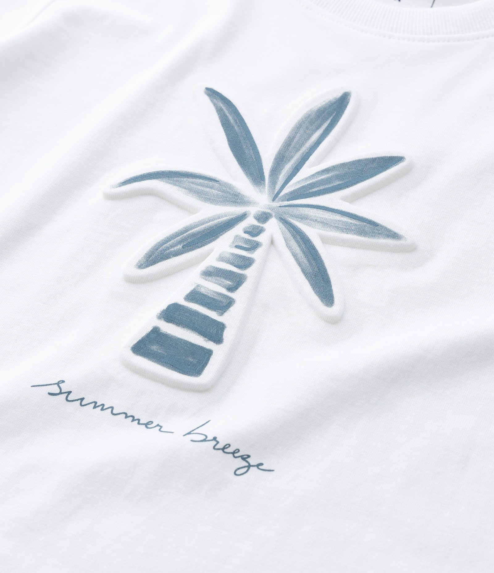 Camiseta Infantil com Estampa Relevo Coqueiro - Tam  5 a 14 Anos Branco 7
