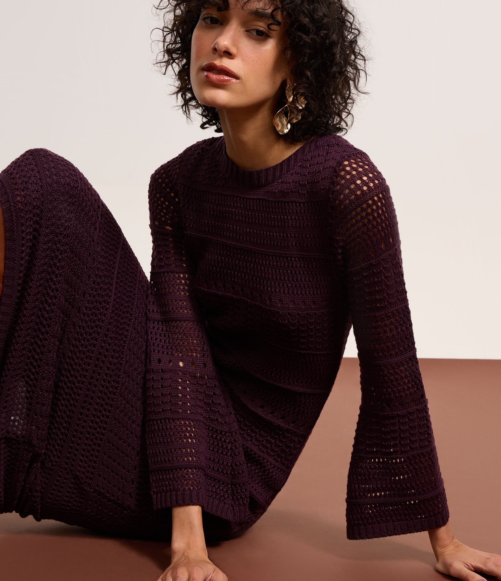 Vestido Long Midi em Tricô com Ponto Vazado nas Mangas Preto 4