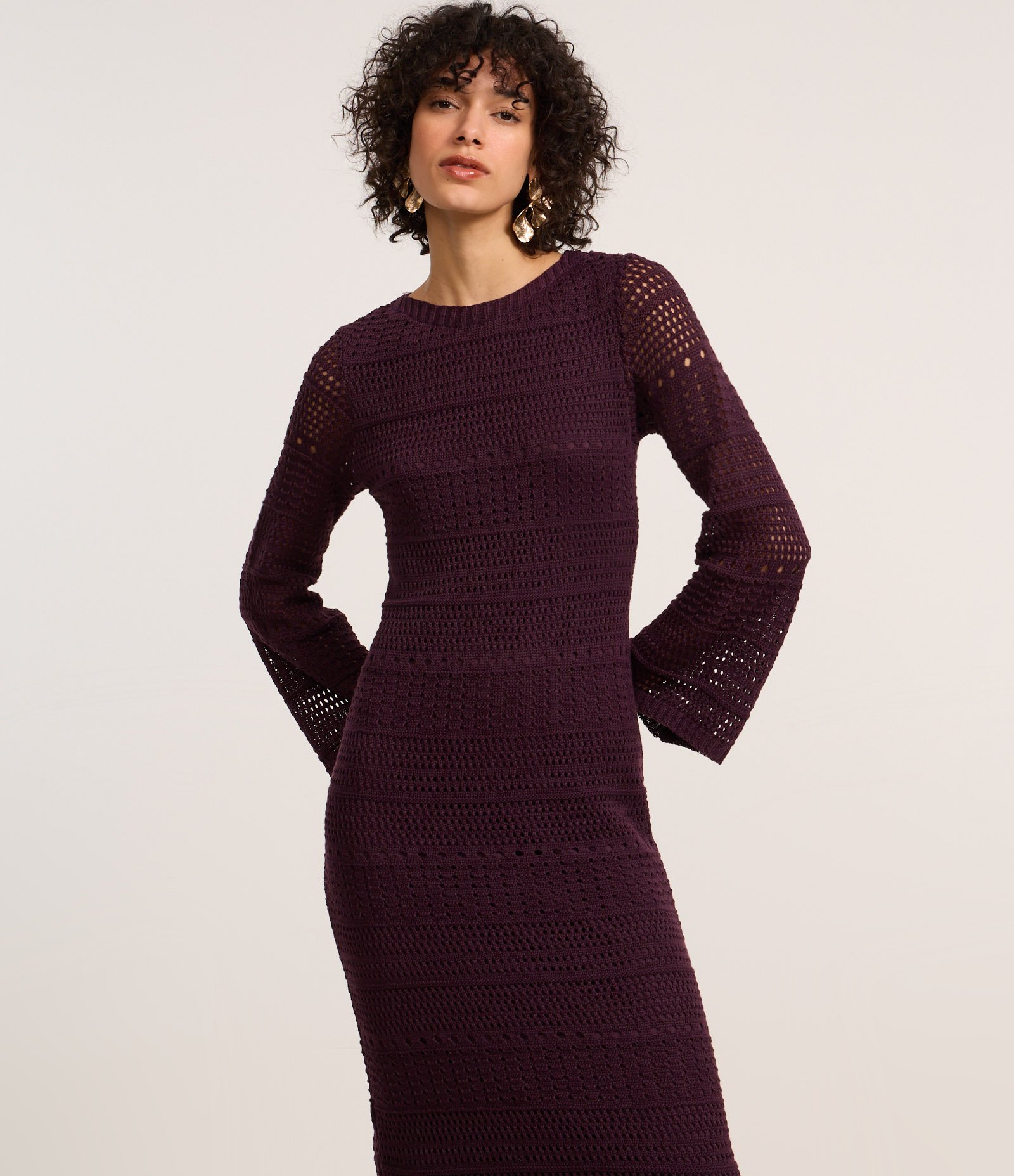 Vestido Long Midi em Tricô com Ponto Vazado nas Mangas Preto 2