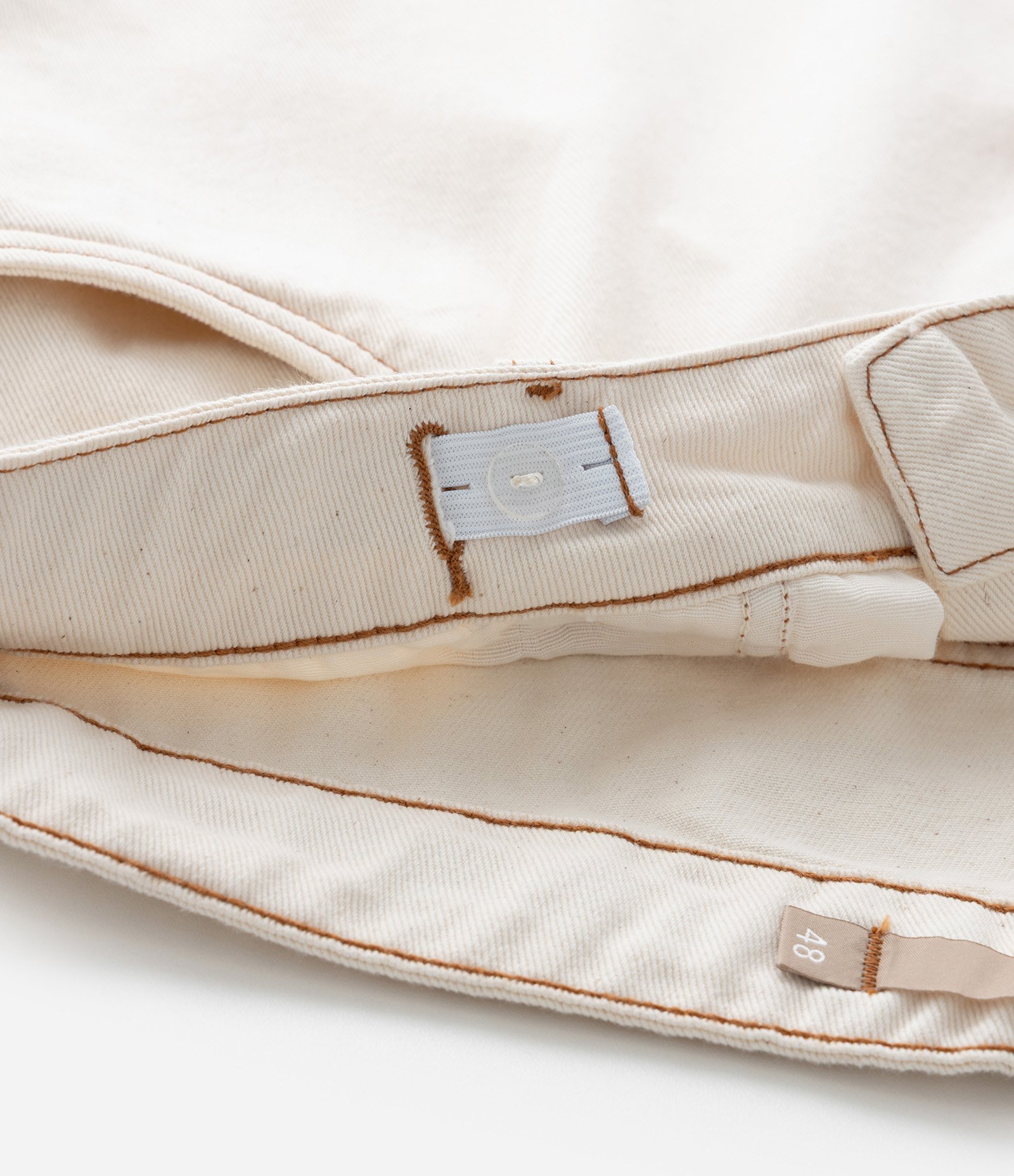 Calça Wide Leg em Sarja com Barra Desfiada Curve & Plus Size Bege 8