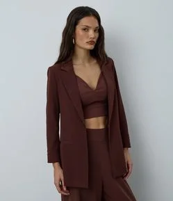 Blazer Alongado em Alfaiataria com Pregas no Punho
