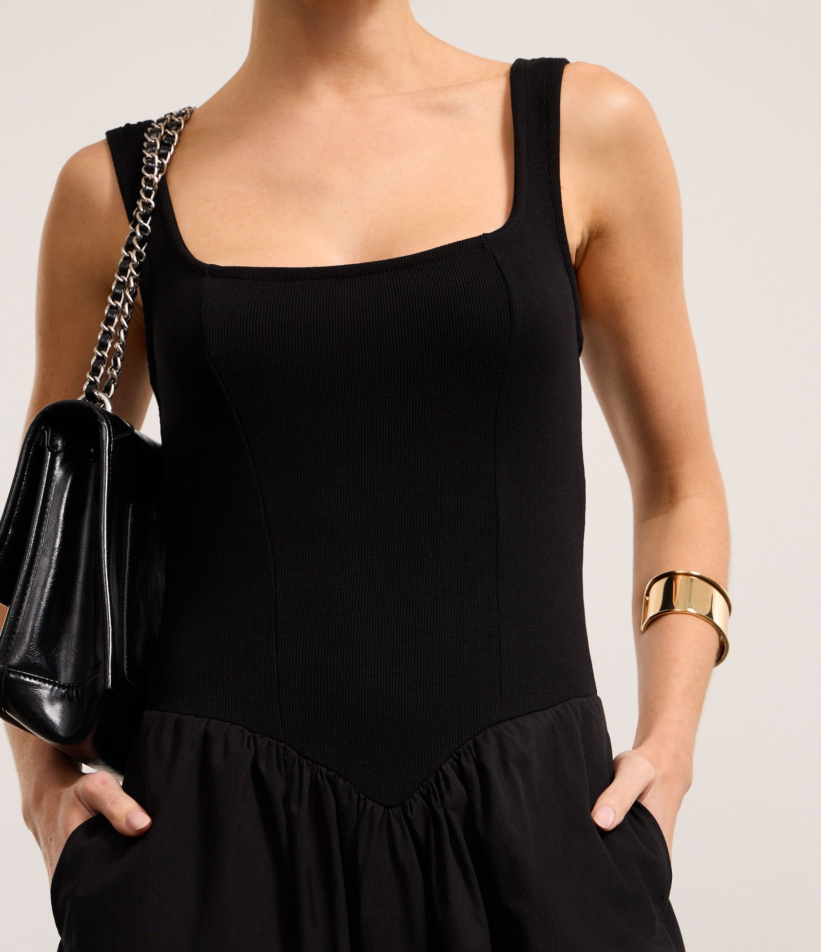 Vestido Longo Corset em Mix de Tecidos e Decote Quadrado Preto 4