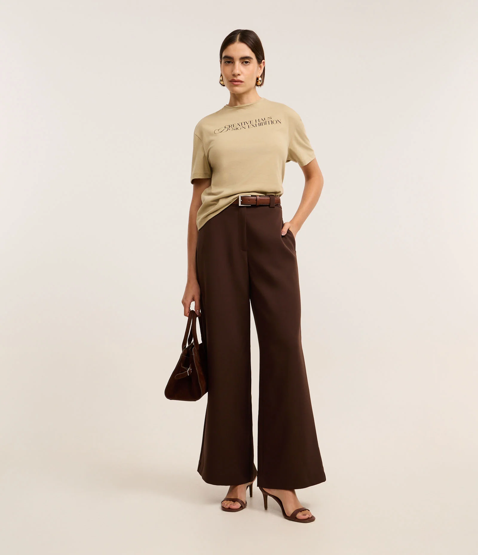 Camiseta Boxy em Algodão com Estampa Design Exhibition Verde 2