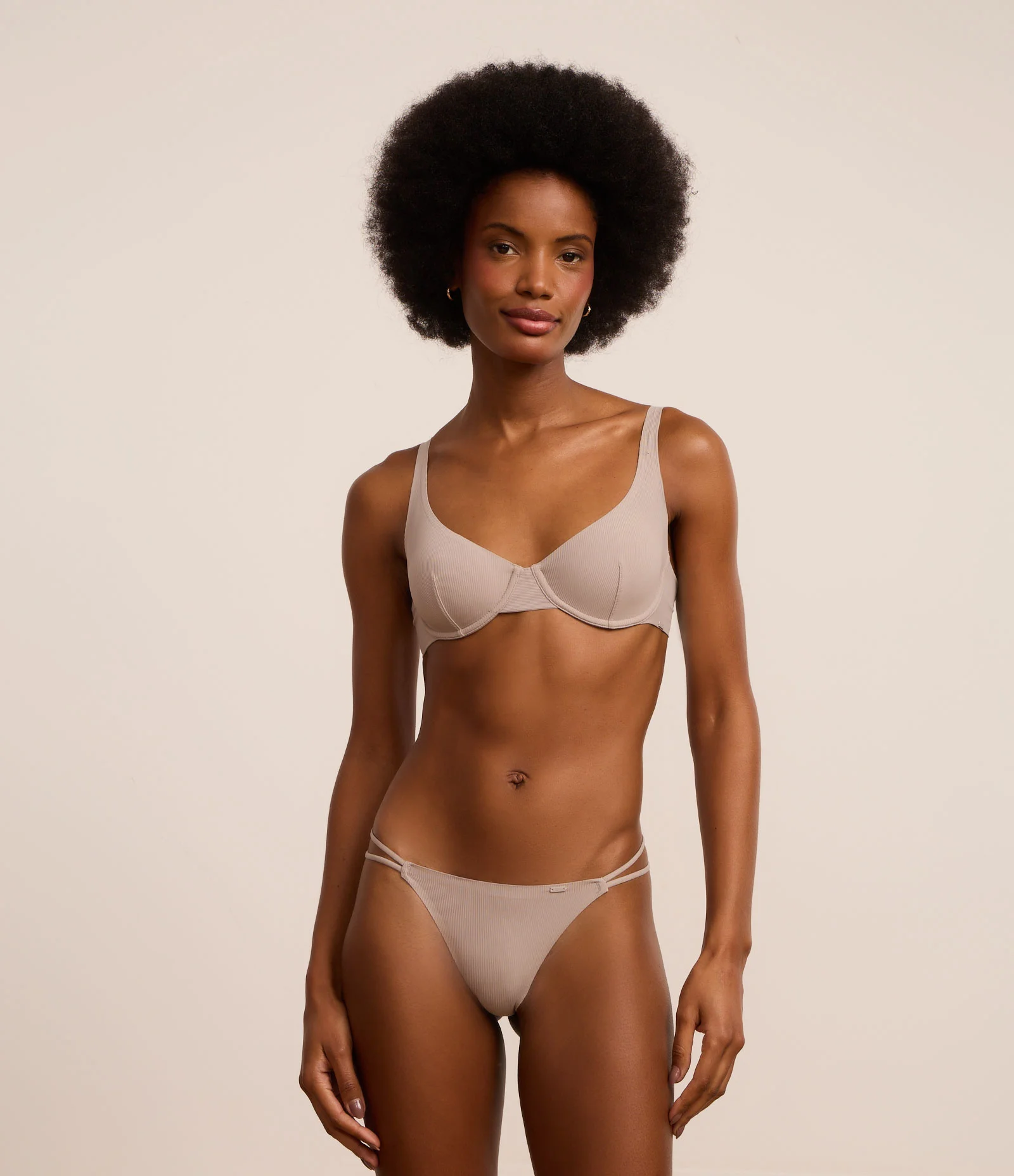 Sutiã Meia Taça sem Bojo com Aro em Microfibra Texturizada Cinza 1