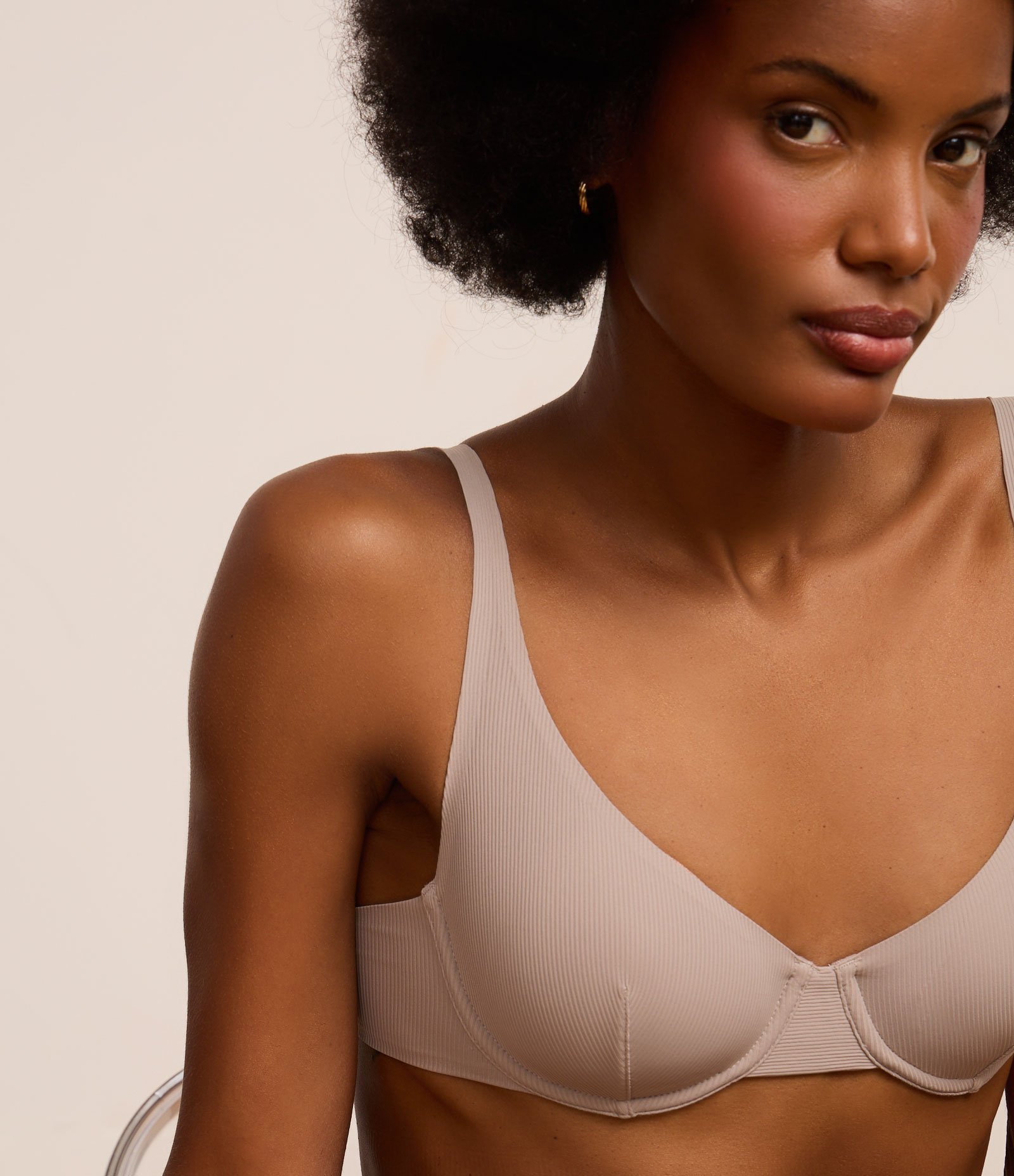 Sutiã Meia Taça sem Bojo com Aro em Microfibra Texturizada Cinza 2