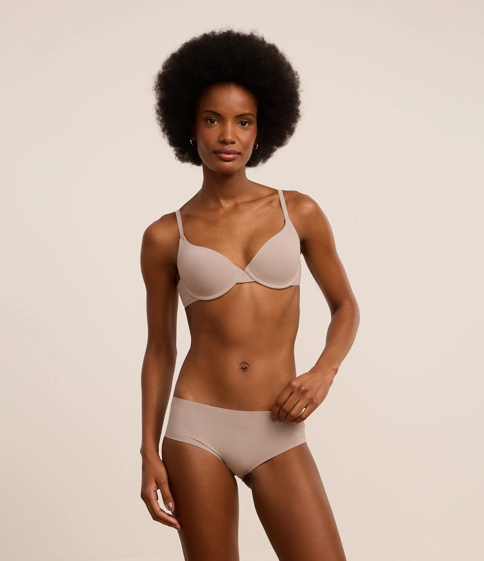 Sutiã Base em Microfibra Texturizada com Bojo Oco Bege 2
