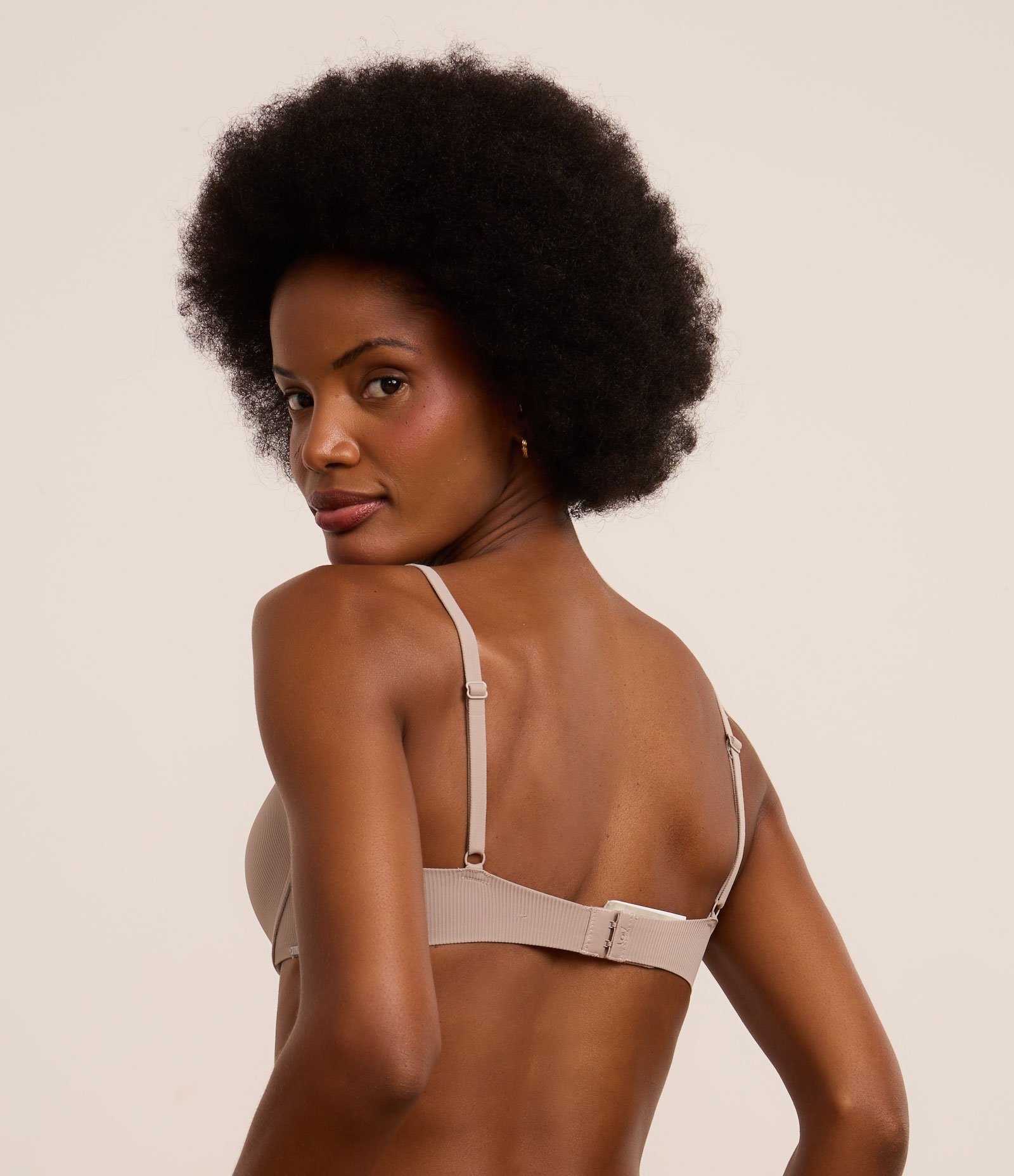 Sutiã Base em Microfibra Texturizada com Bojo Oco Bege 4