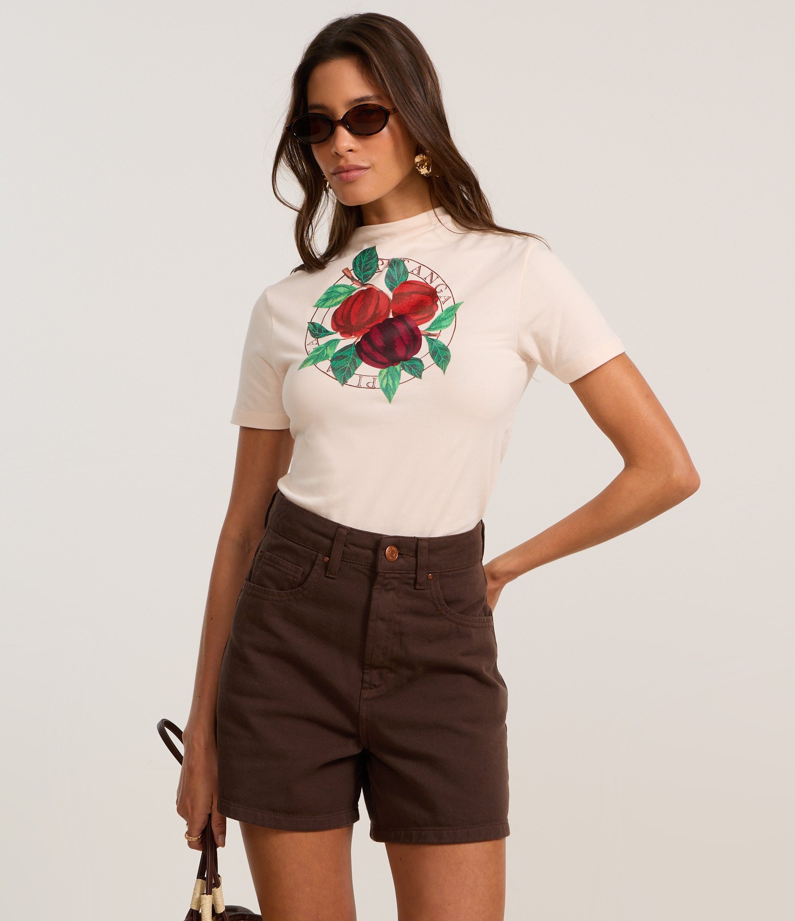 Blusa Baby Look em Algodão com Estampa Pitangas Rosa Claro 3