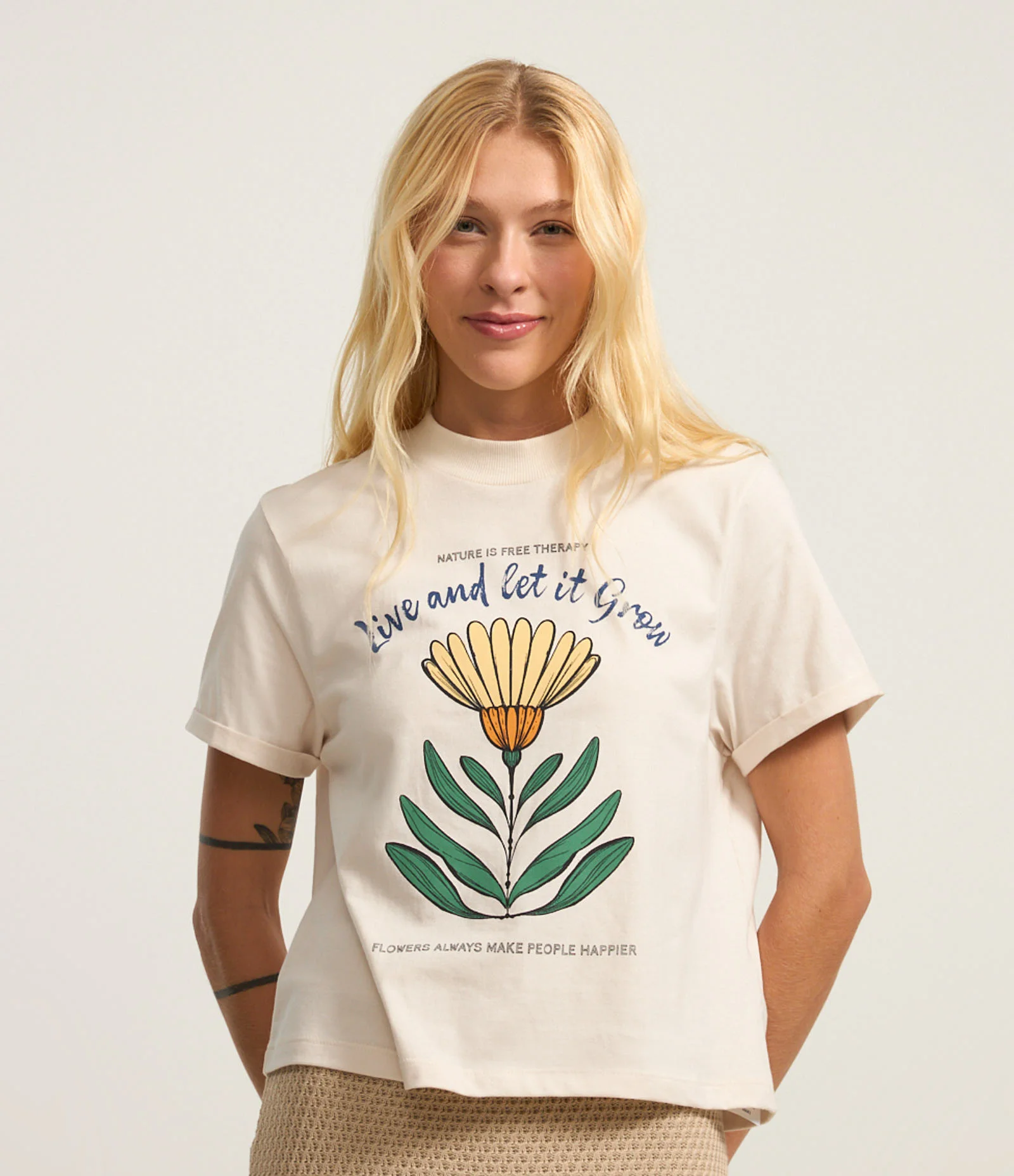 Camiseta em Algodão com Estampa Floral Branco 1