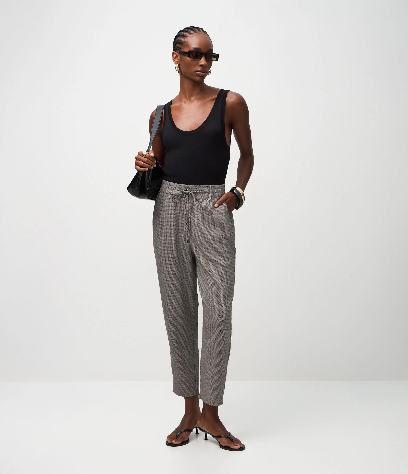 Calça em Crepe com Estampa Geométrica Cinza 1