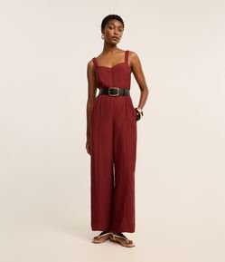 Macacão Reto em Crepe com Decote Coração e Pregas