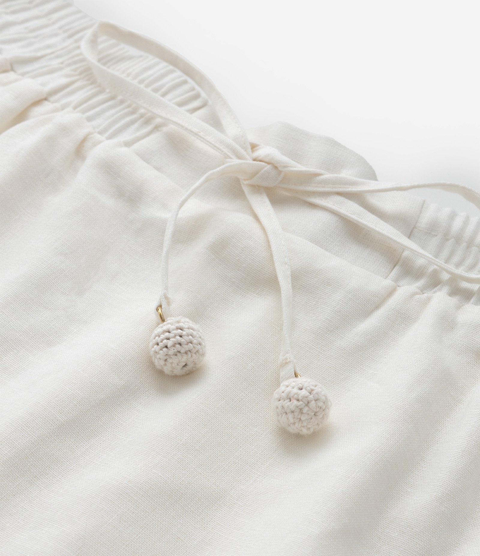 Saia Curta em Linho e Viscose com Amarração no Cós Curve & Plus Size Branco 8