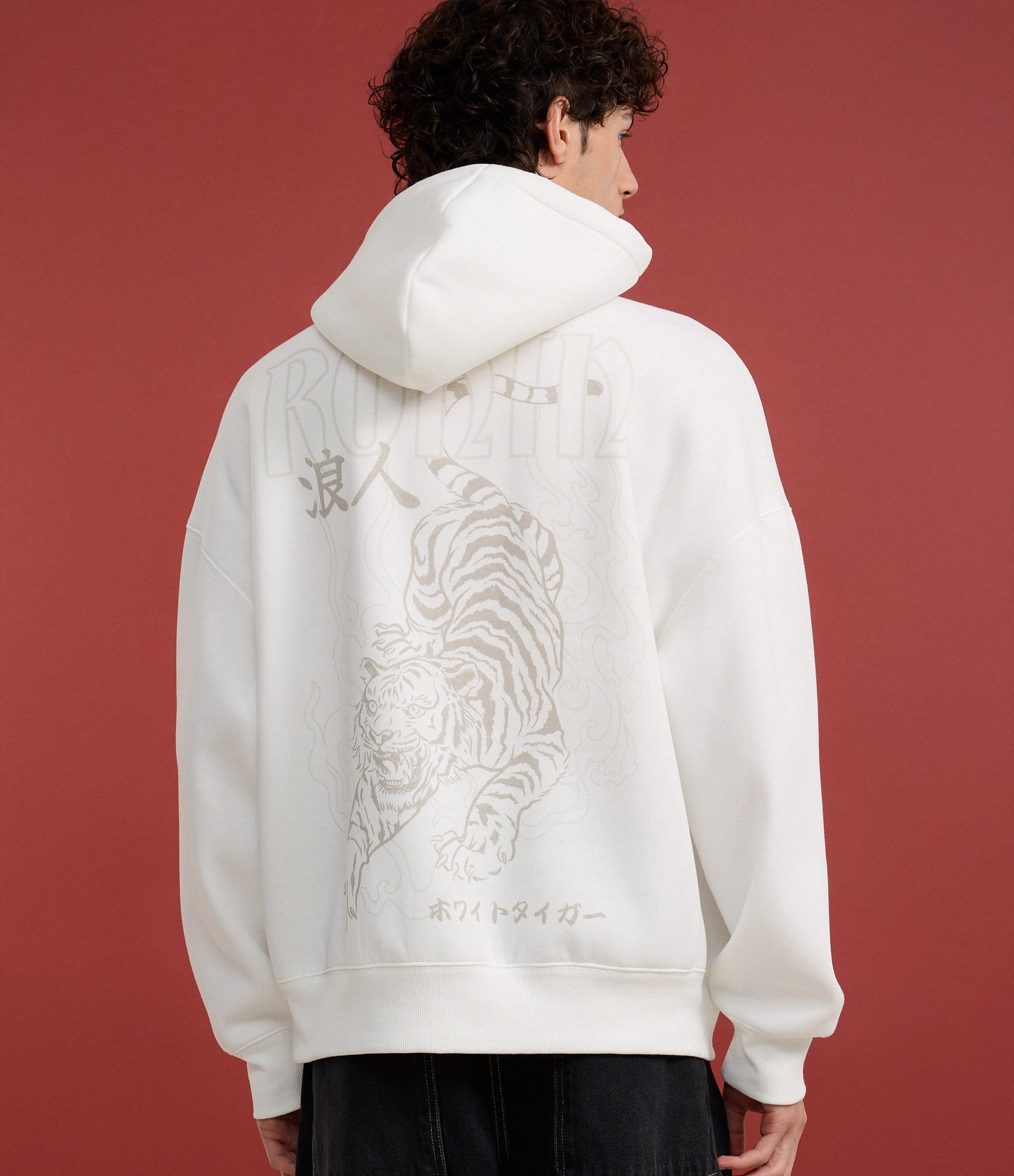 Casaco Boxy em Moletom com Felpa com Capuz e Estampa Oriental e Lettering Branco 3