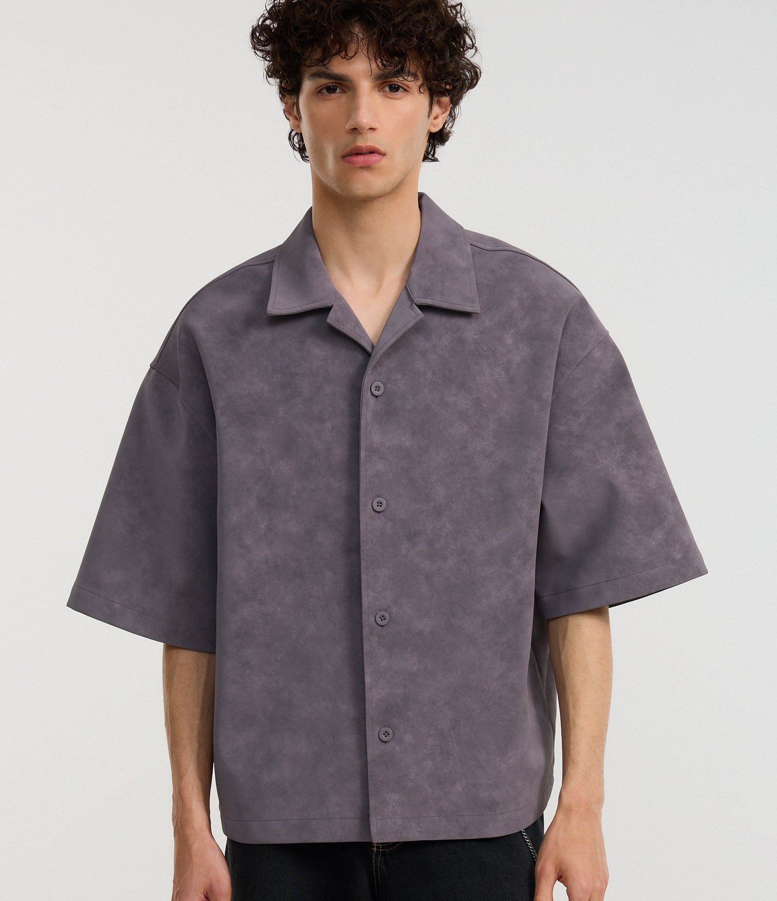 Camisa Oversized em PU Efeito Estonado Cinza 5