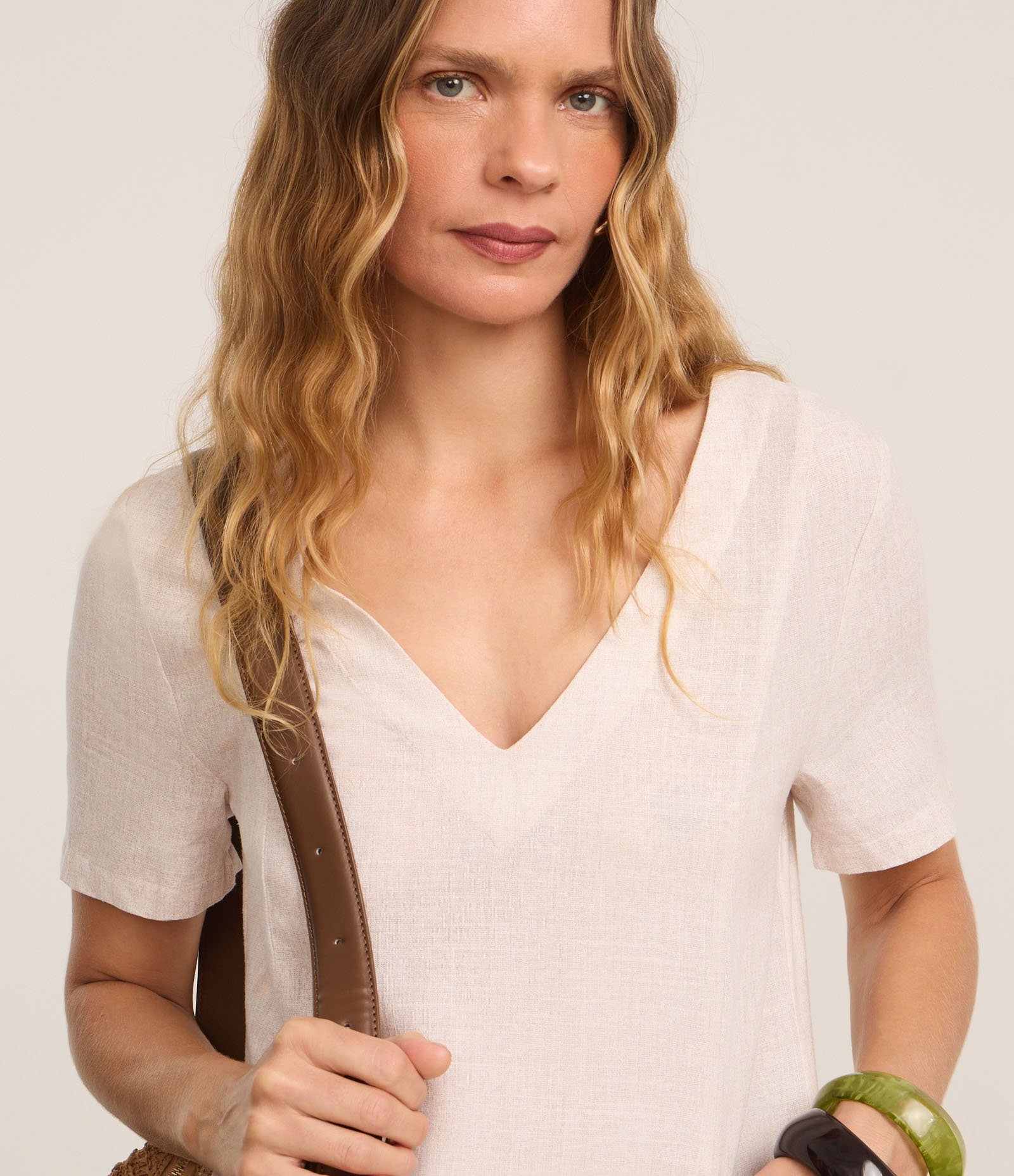 Vestido T-Shirt em Viscolinho com Estampa Paisagem e Coqueiros Off White 3