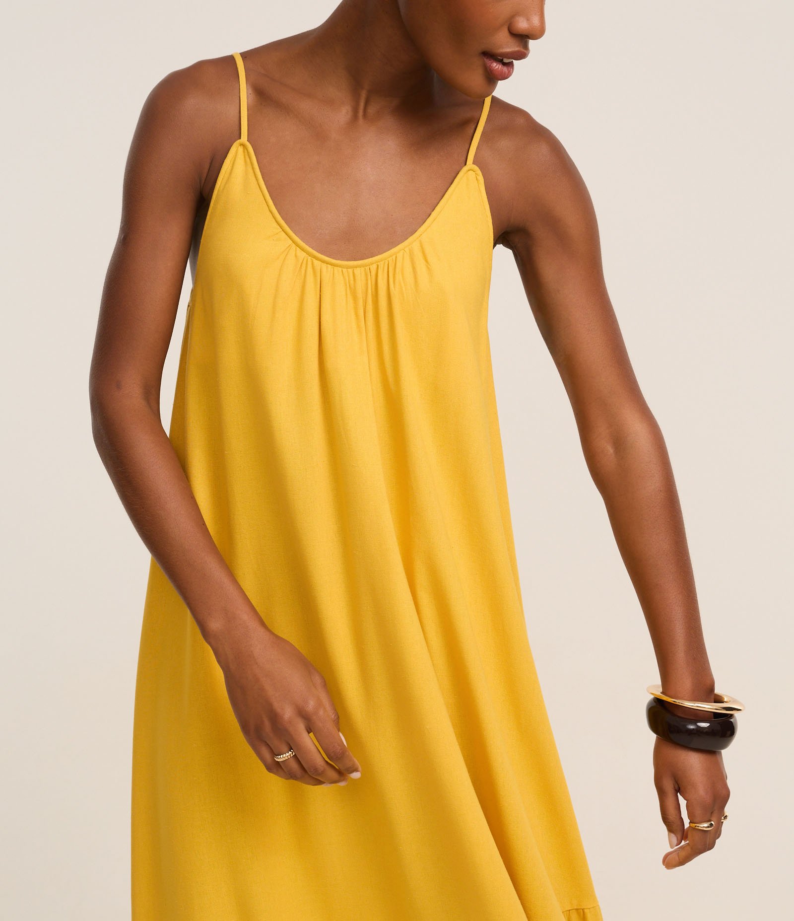 Vestido Midi em Viscolinho com Alças Finas Amarelo 6