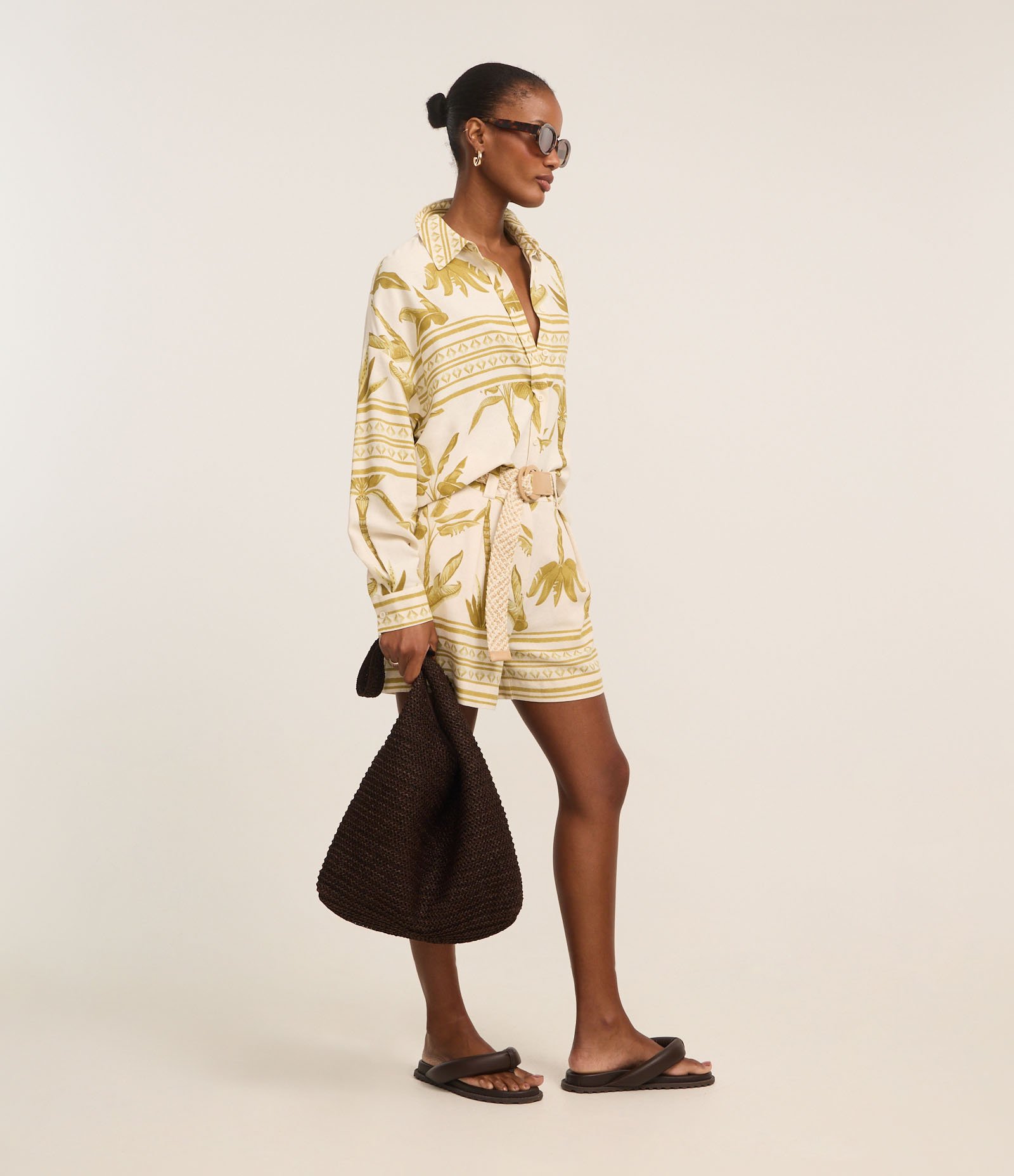 Camisa em Viscolinho com Estampa Étnica Coqueiros Bicolor 4