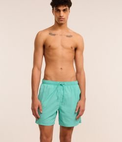 Bermuda de Banho Básica em Microfibra com Cós Elástico e Cordão