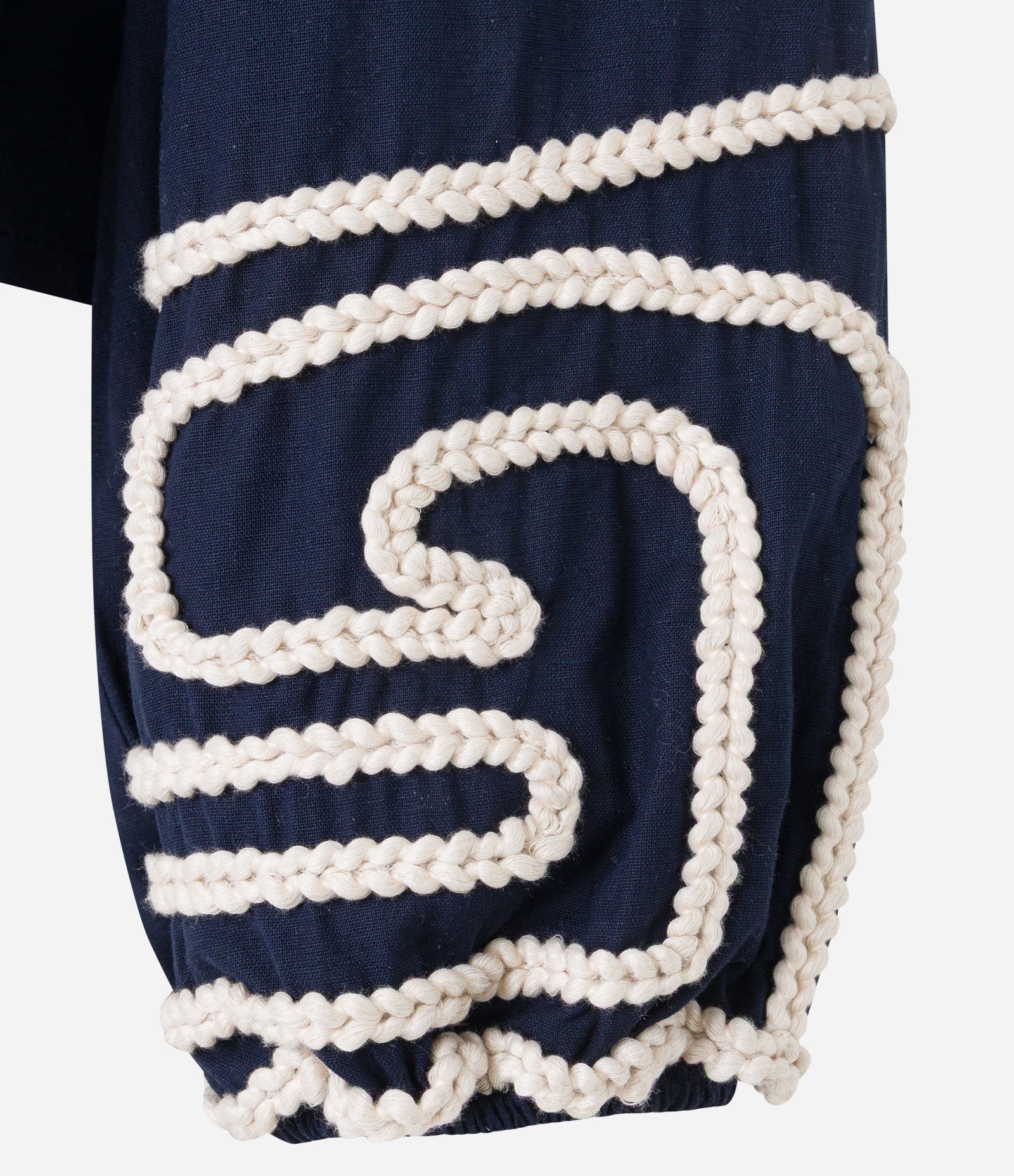 Blusa Curta Ombro a Ombro com Bordado em Corda Azul 7