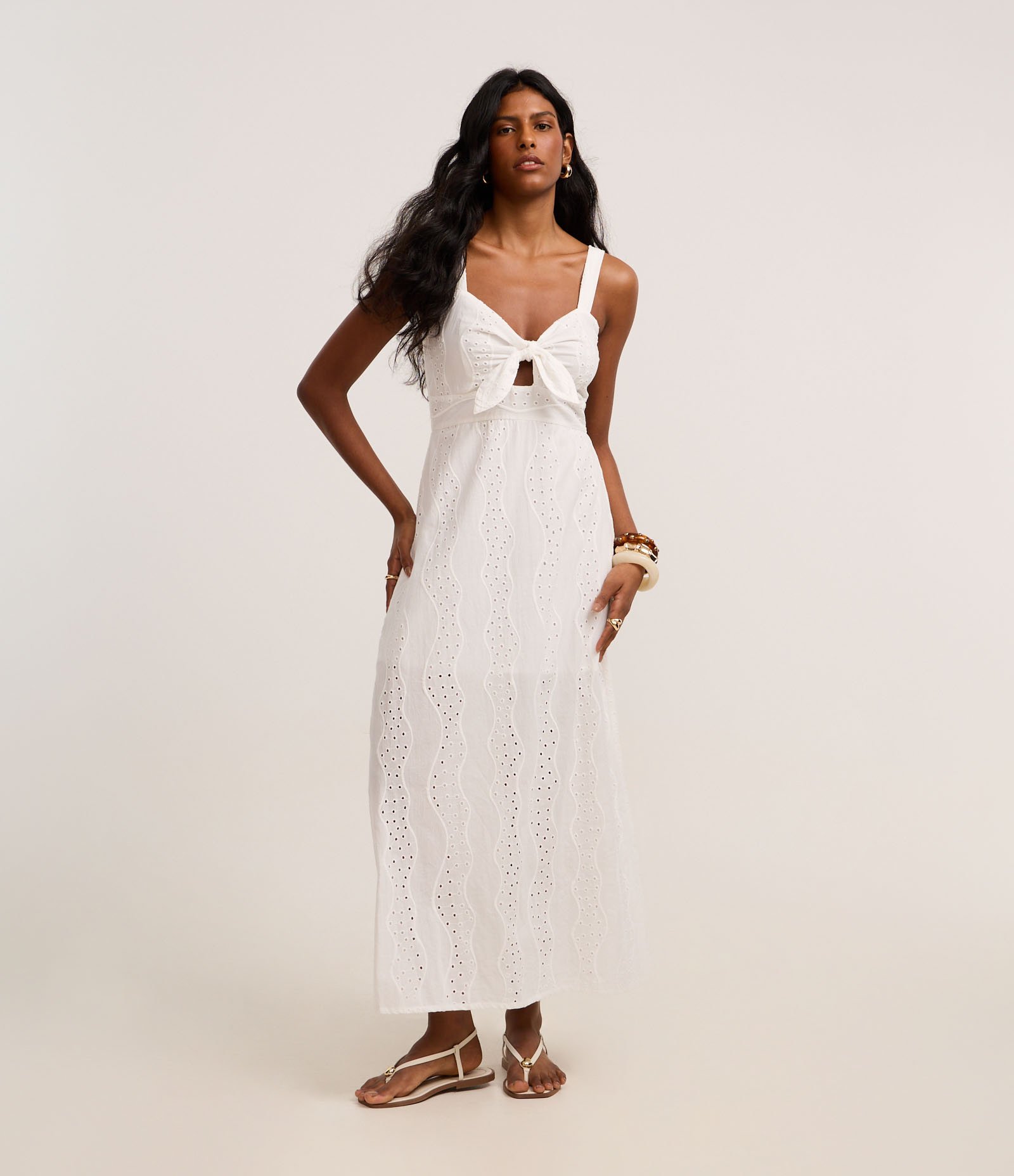 Vestido Evasê Longo em Laise com Laço no Decote Branco 2