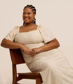 Vestido Midi Floral com Bordados e Lastex Curve & Plus Size