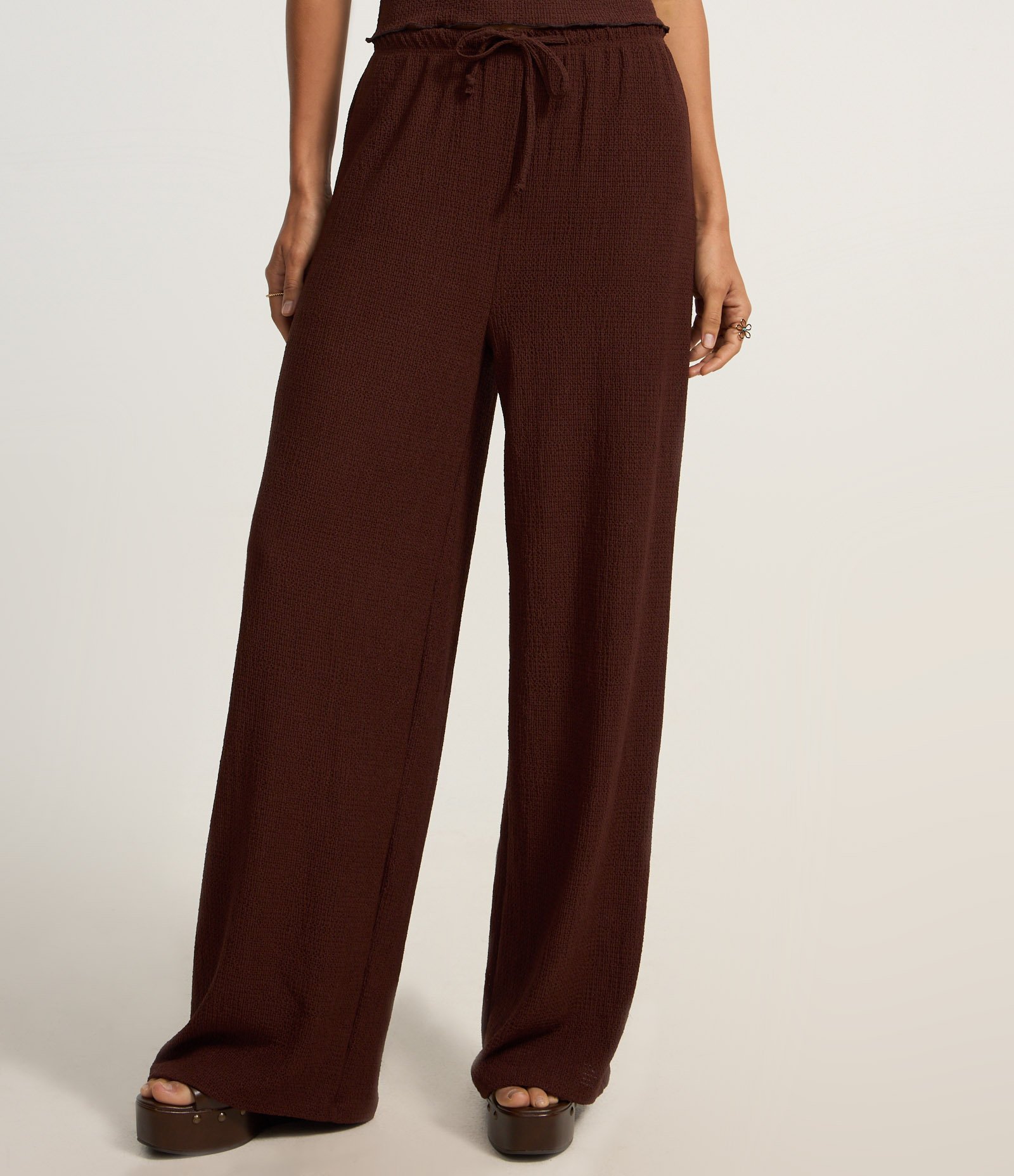 Calça Reta Texturizada com Amarração no Cós 3