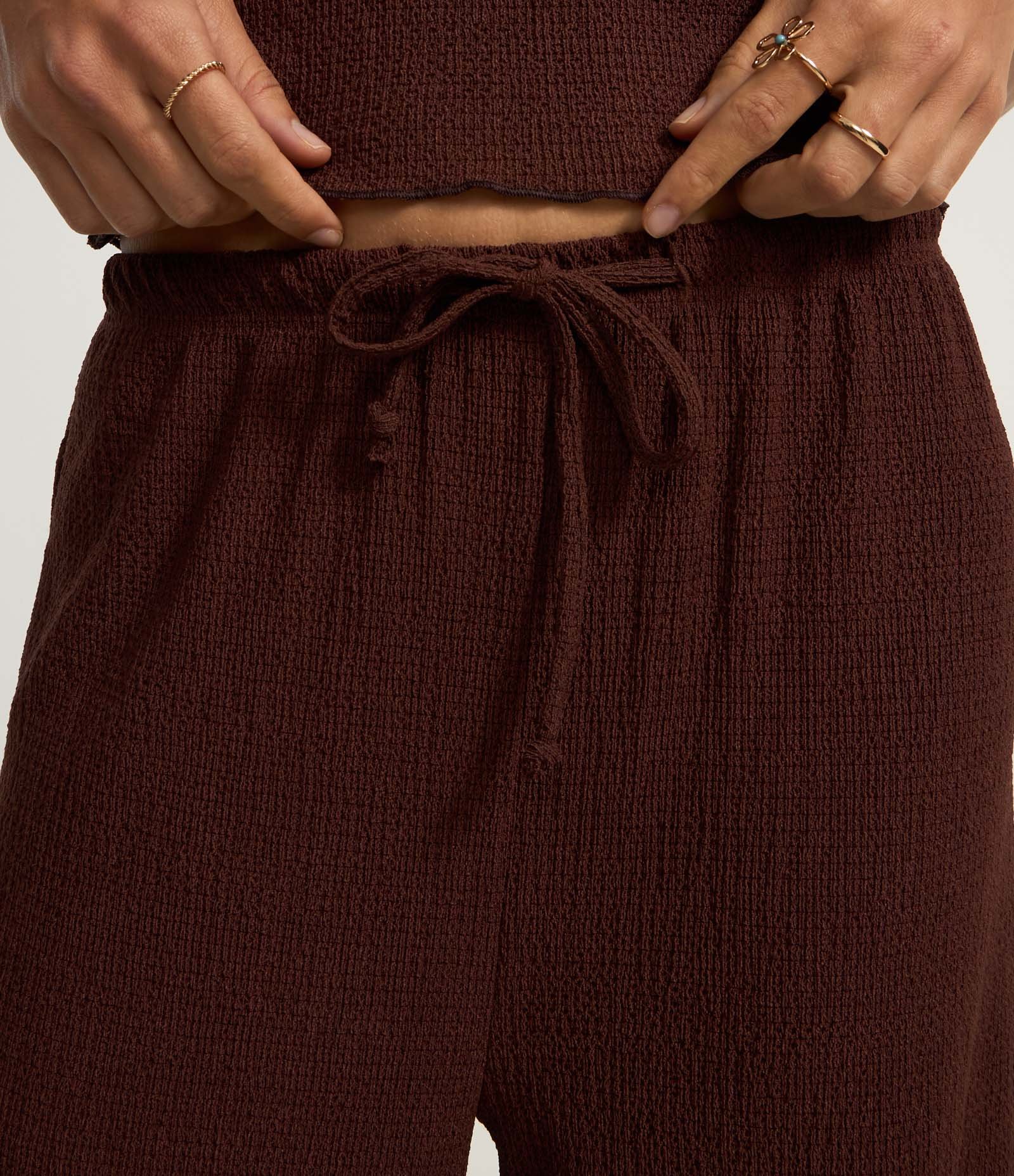 Calça Reta Texturizada com Amarração no Cós 4