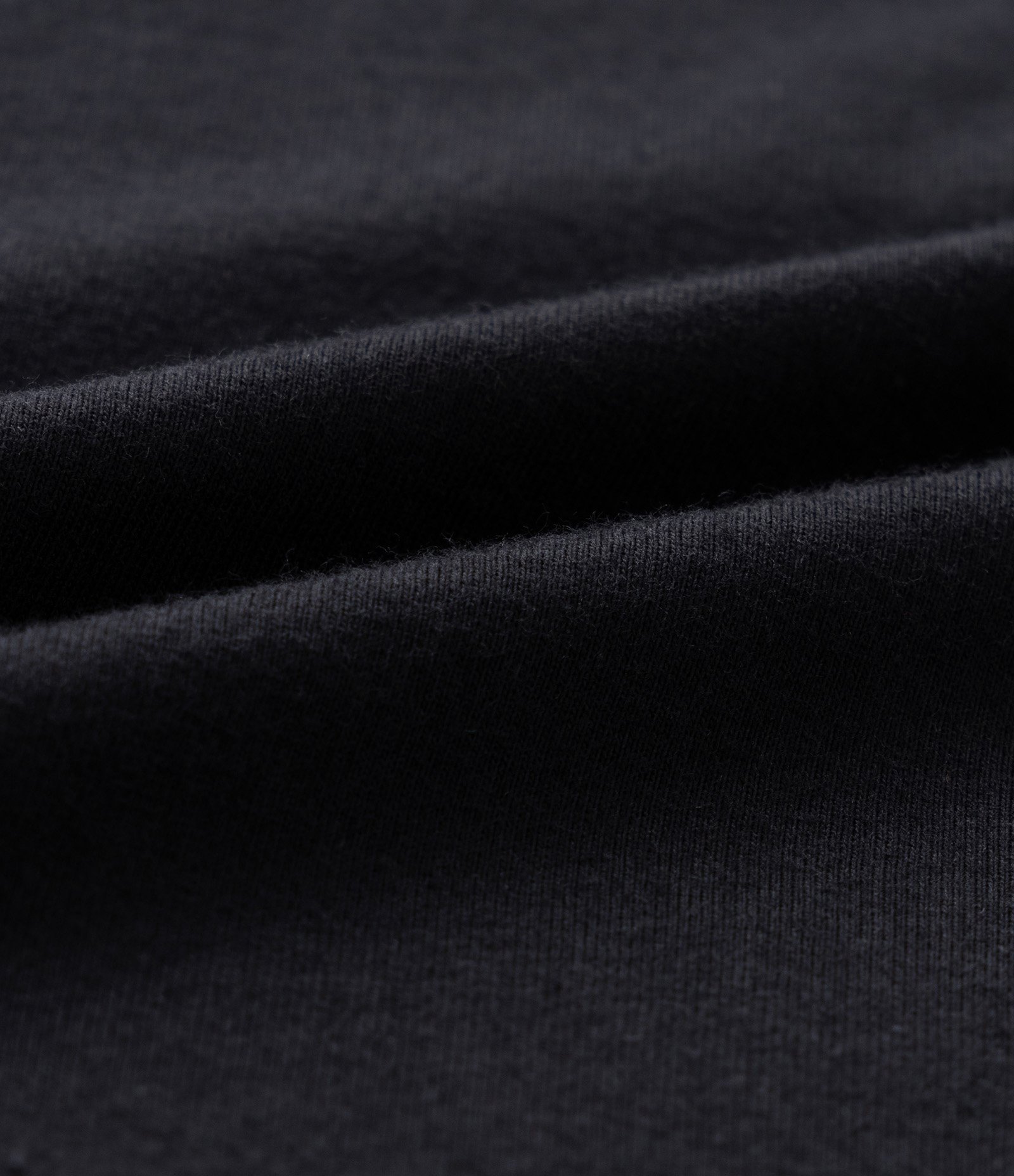 Blusa com Aplicação de Pérolas e Strass na Gola Curve & Plus Size Preto 6