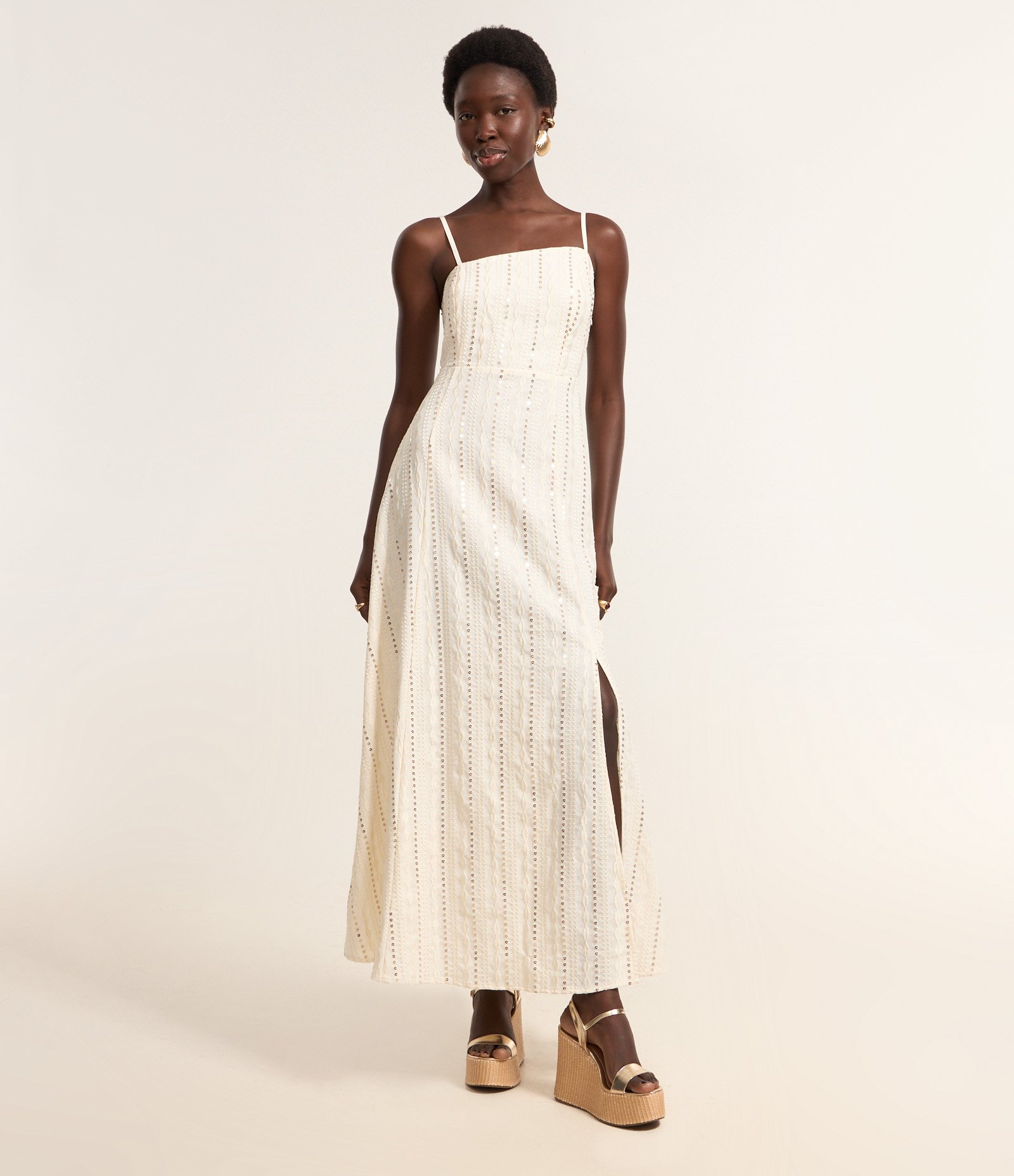 Vestido Long Midi Evasê em Paetê com Decote Enviezado Branco 1