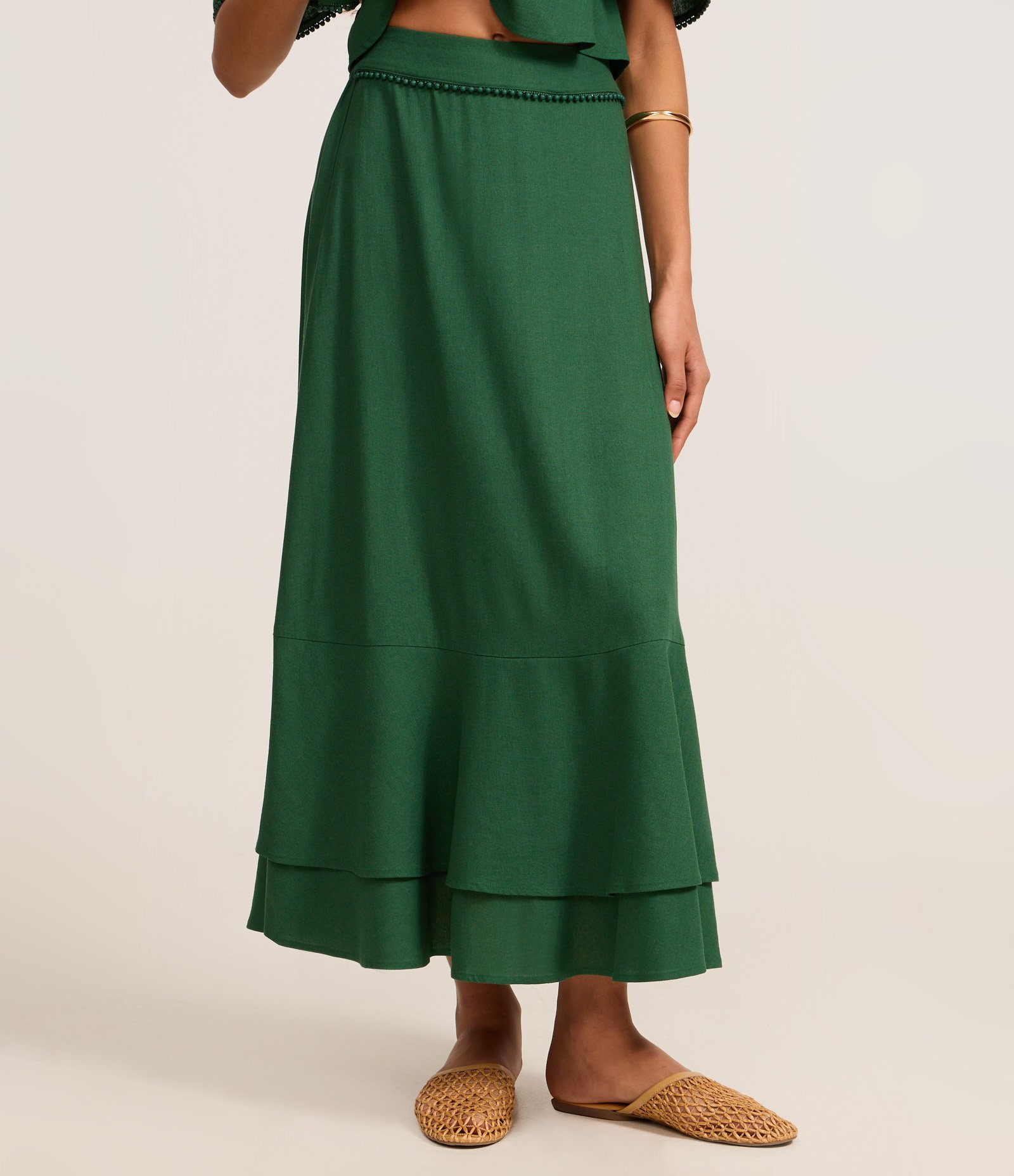 Saia Long Midi em Viscolinho com Miçangas no Cós e Babado Duplo Verde 3