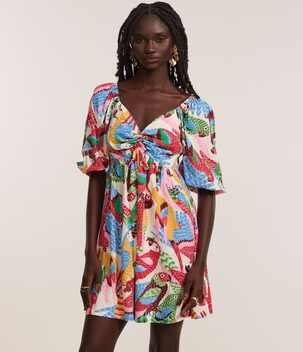 Vestido Curto em Viscose com Estampa Tropical Animais