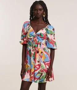 Vestido Curto em Viscose com Estampa Tropical Animais