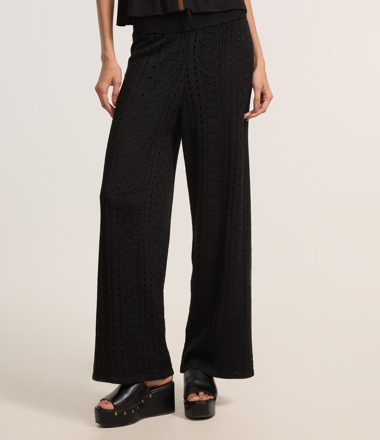 Calça Reta em Tricô com Ponto Aberto e Cintura Alta Preto 3