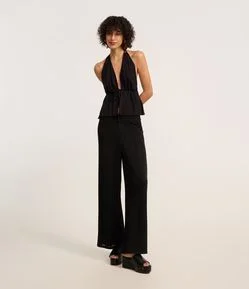 Calça Reta em Tricô com Ponto Aberto e Cintura Alta