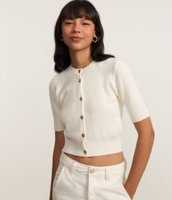 Blusa em Tricô com Botões Frontais