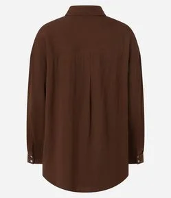 Camisa Over Alongada e Leve com Cava Deslocada