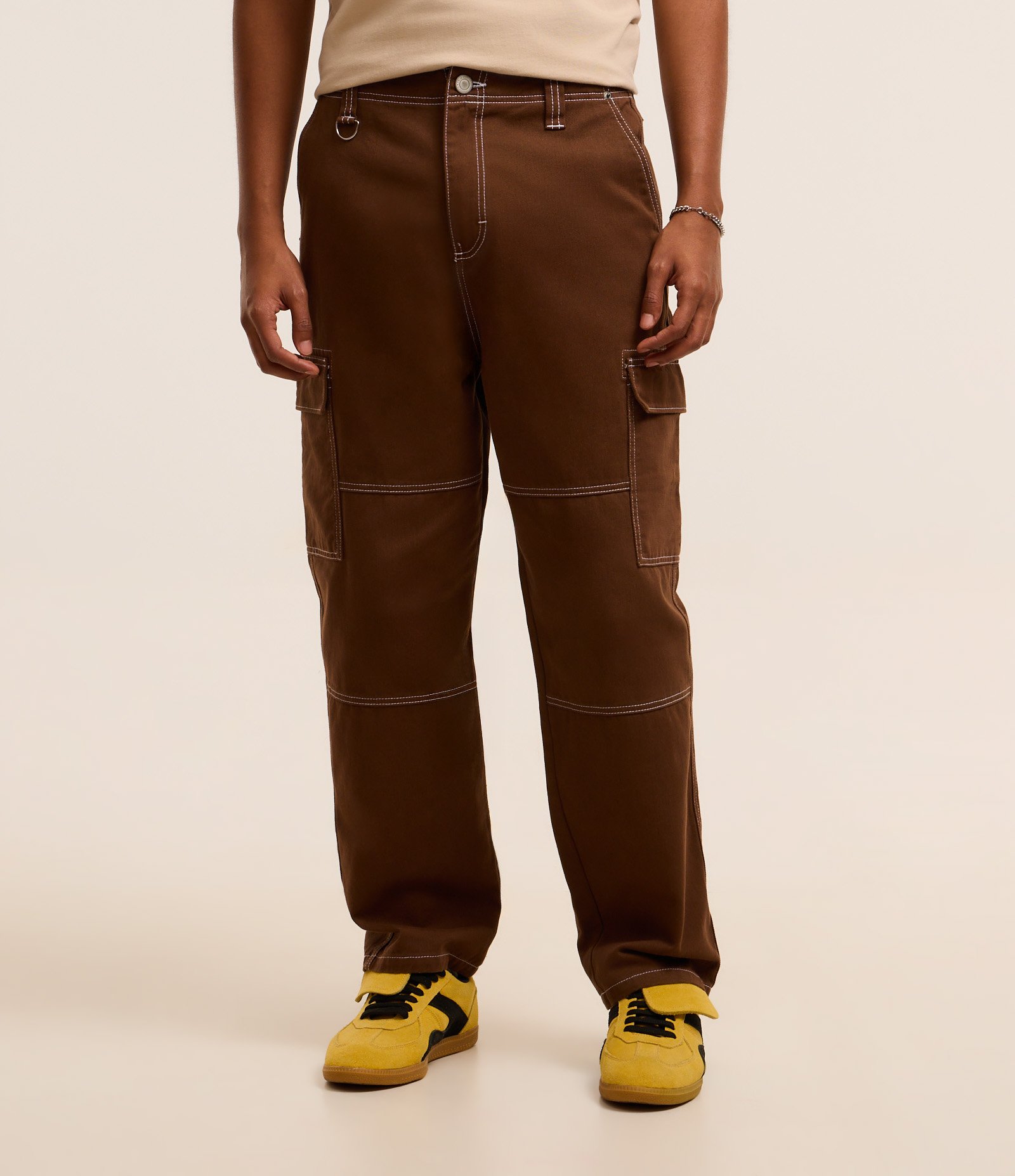 Calça Baggy em Sarja com Pespontos Contrastantes Marrom 2