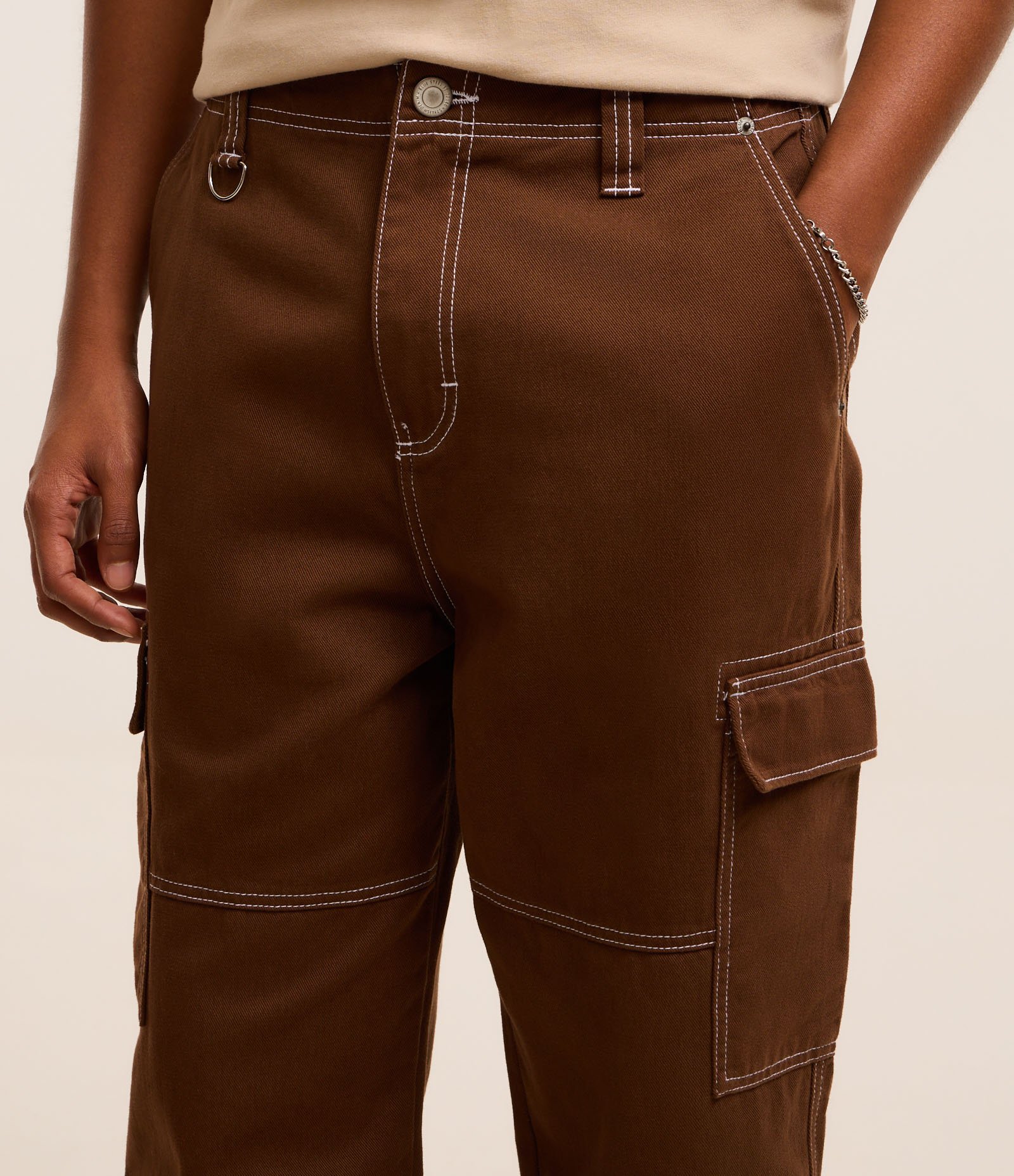 Calça Baggy em Sarja com Pespontos Contrastantes Marrom 3