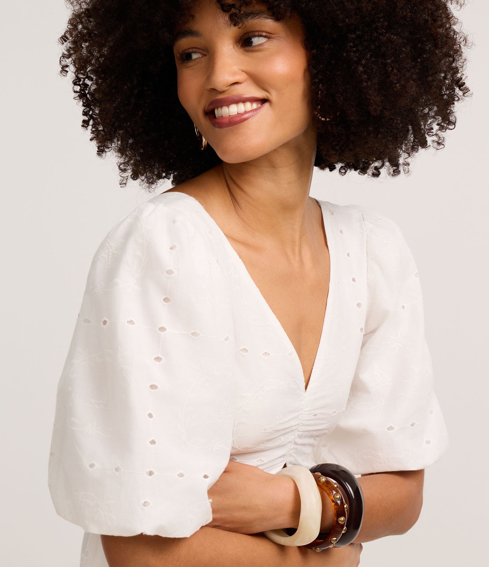 Vestido Reto Longo em Laise com Furos e Bordado de Folhagem Off White 3